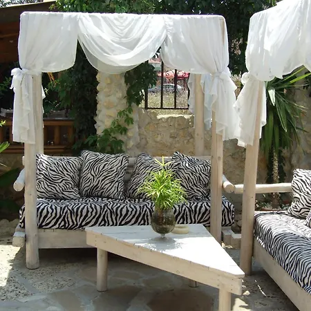 فندق Family Tropicana 2*