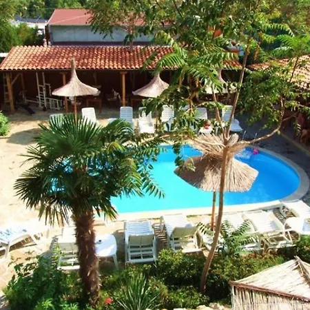 Family Tropicana Hotel