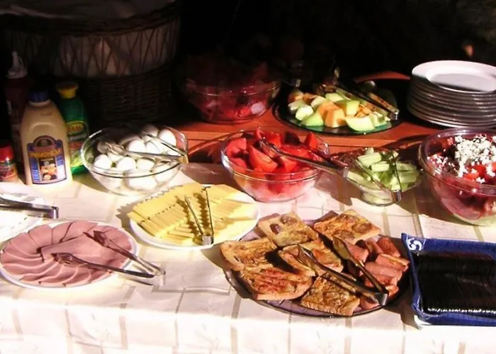 Family Tropicana 2* Равда