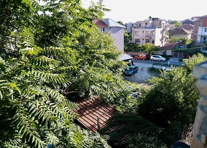 Family Tropicana Отель 2*