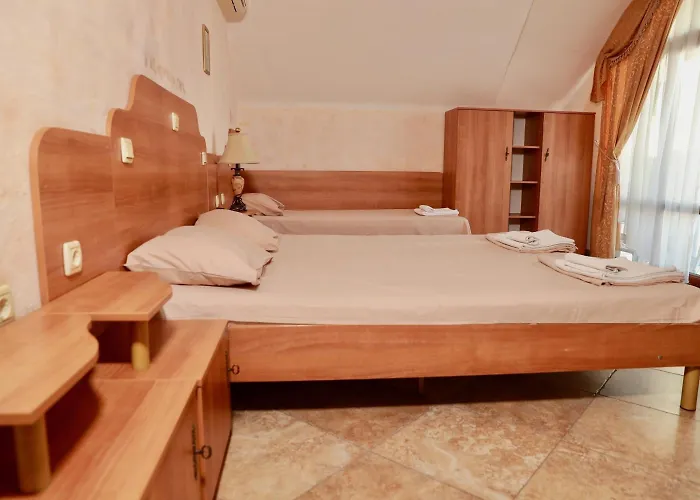 Family Tropicana Отель Равда